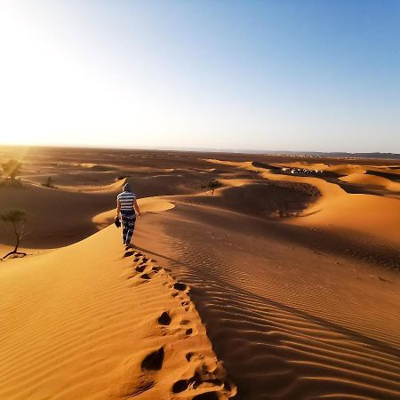 Merzouga Traditional Tents With Heating Hotel Bagian luar foto