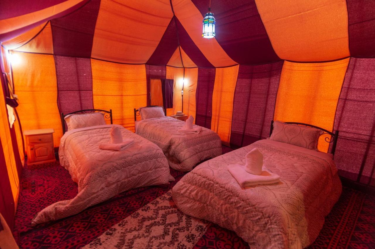 Merzouga Traditional Tents With Heating Hotel Bagian luar foto