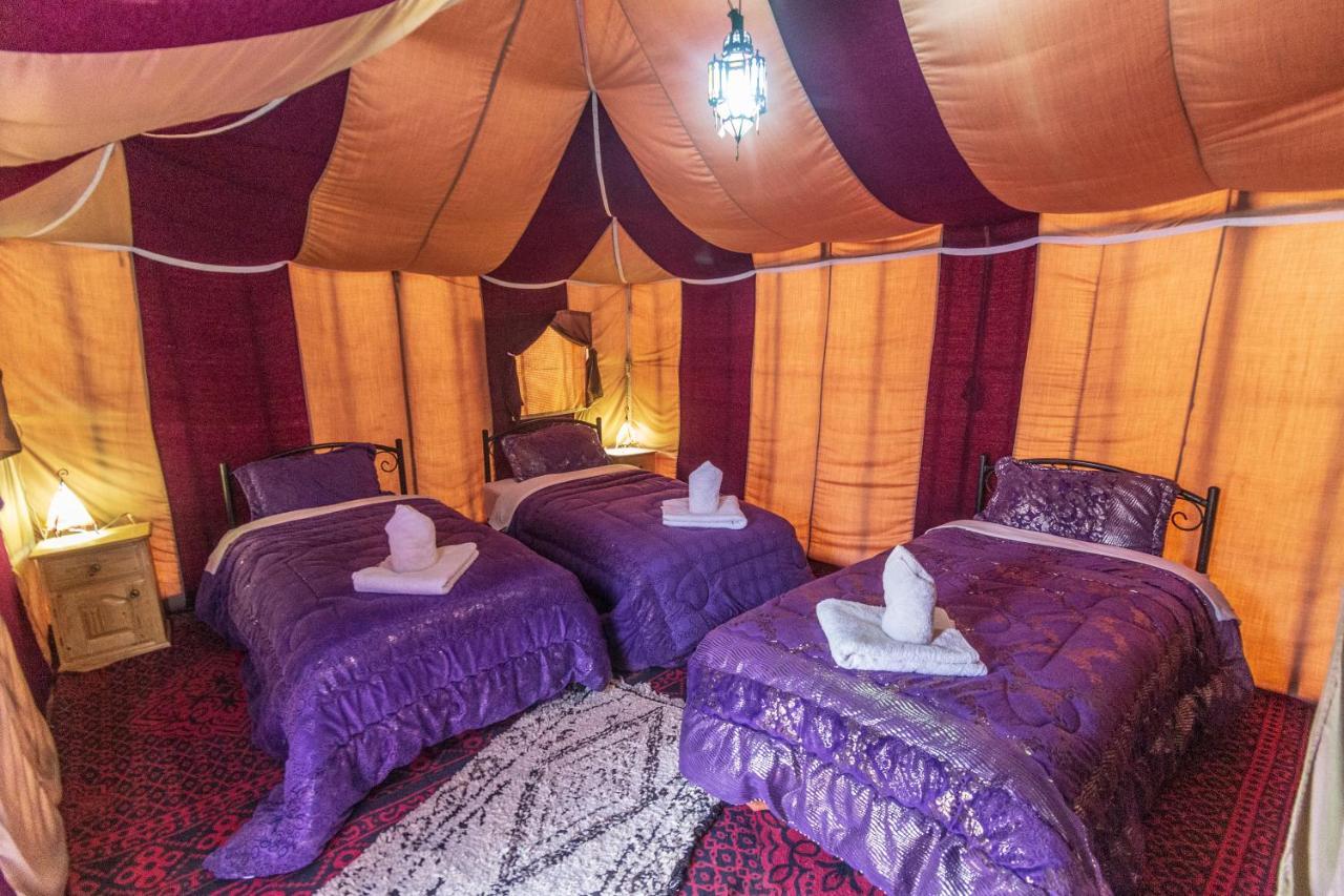 Merzouga Traditional Tents With Heating Hotel Bagian luar foto