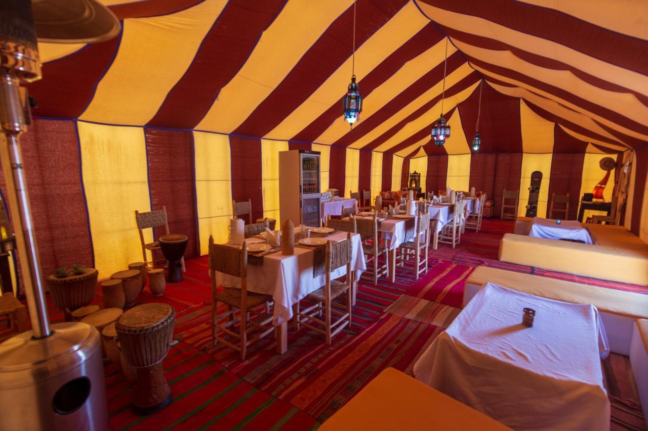 Merzouga Traditional Tents With Heating Hotel Bagian luar foto